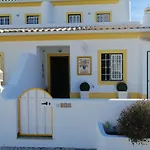 Beautiful Rafaella, Walk Distance To Beaches Αλμπουφέιρα