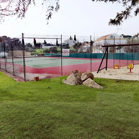 Beautiful Rafaella, Walk Distance To Beaches Casa vacanze