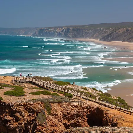 Casa vacanze Beautiful Rafaella, Walk Distance To Beaches *