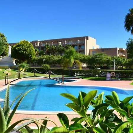 Casa vacanze Beautiful Rafaella, Walk Distance To Beaches *