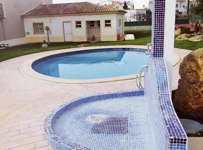 Beautiful Rafaella, Walk Distance To Beaches * Албуфейра