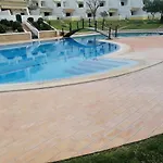 Beautiful Rafaella, Walk Distance To Beaches Hébergement de vacances *