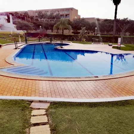 Beautiful Rafaella, Walk Distance To Beaches Αλμπουφέιρα