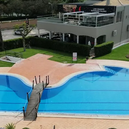 Ferienhaus Beautiful Rafaella, Walk Distance To Beaches *