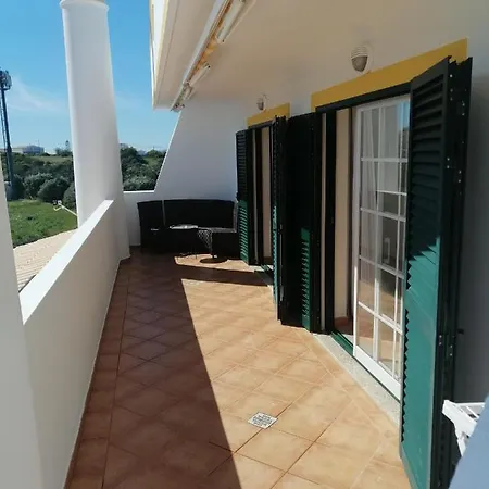 Σπίτι διακοπών Beautiful Rafaella, Walk Distance To Beaches Αλμπουφέιρα