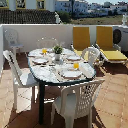 Beautiful Rafaella, Walk Distance To Beaches Αλμπουφέιρα