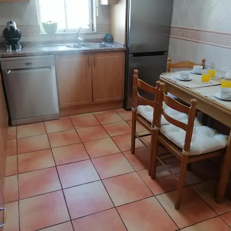Beautiful Rafaella, Walk Distance To Beaches Αλμπουφέιρα